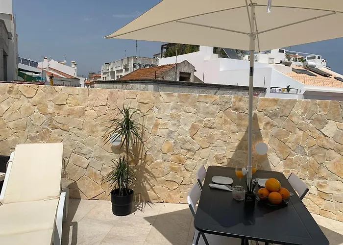 House With A Bbq Terrace In The Centre Of Lagos
